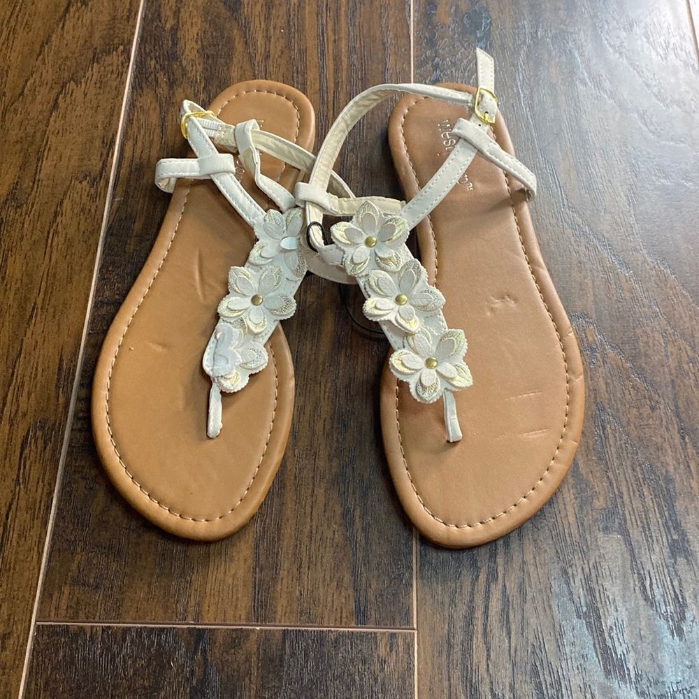 Sandals with Gold Flower design